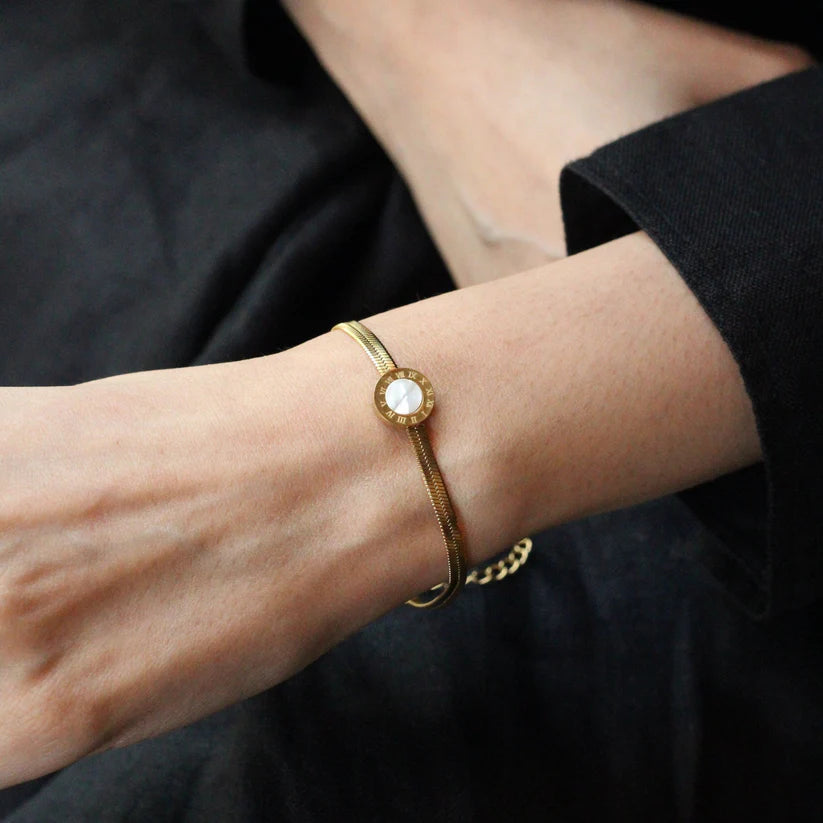 ✨Stainless steel Gold white dial snak chain Bracelet ✨